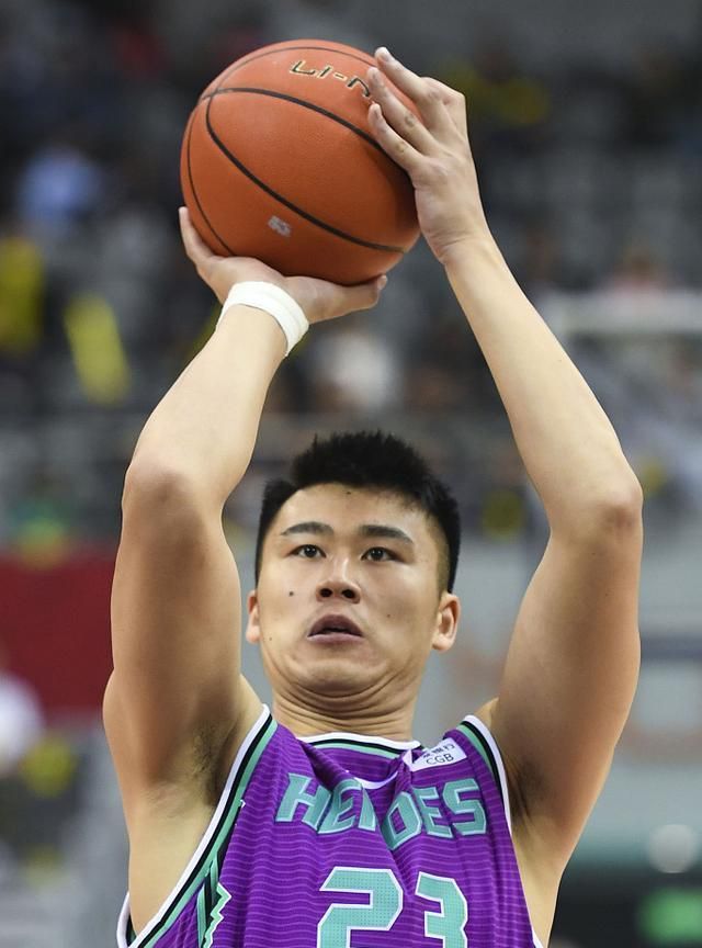 爱沙尼亚游泳选手实力出众，夺得冠军的简单介绍