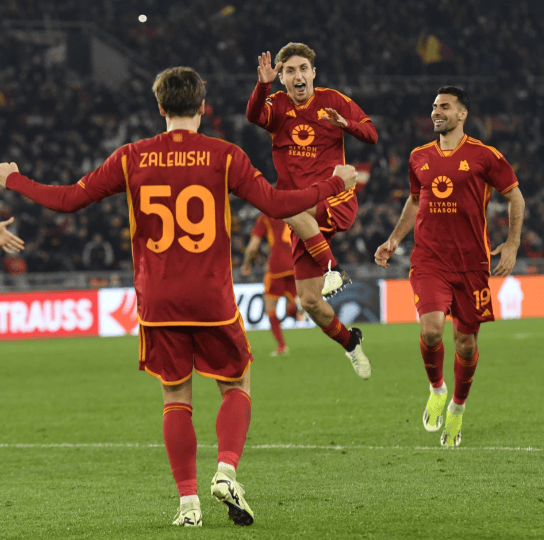 包含罗马击败都灵，取得重要胜利的词条