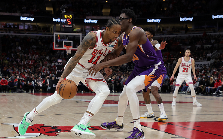 爱游戏官方-关于北京队翻盘浙江队，德罗赞惊艳四座的信息